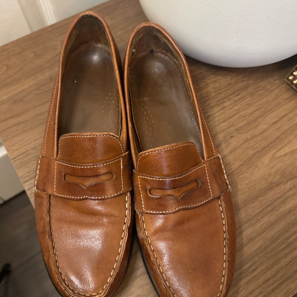 Classic Brown Leather Penny Loafers for Women - Picture 3 of 6